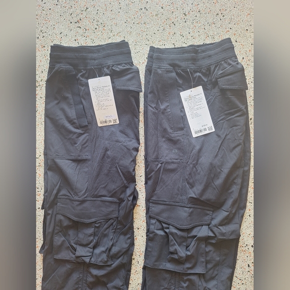 Lululemon Dance Studio Relaxed-Fit Mid-Rise Cargo Pant - Picture 7 of 7